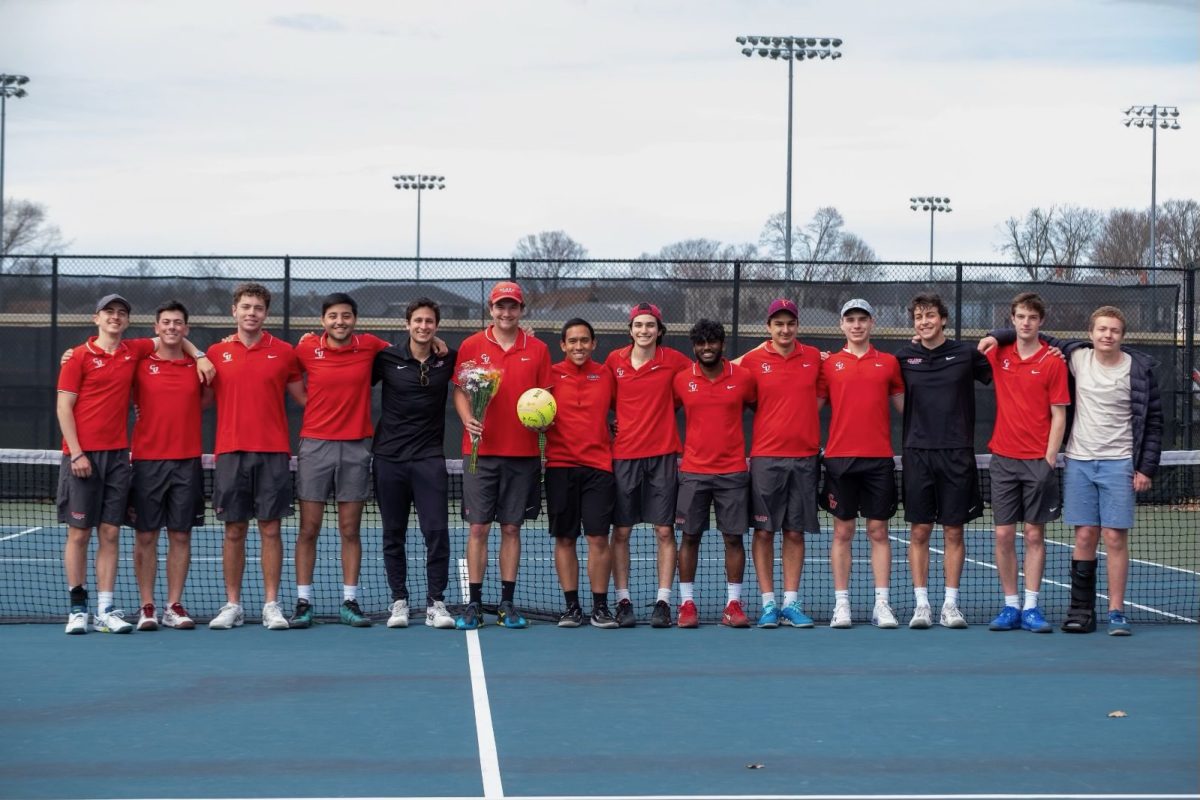 Clarks+tennis+team.+Photo+courtesy+of+Ryan+Hovey.
