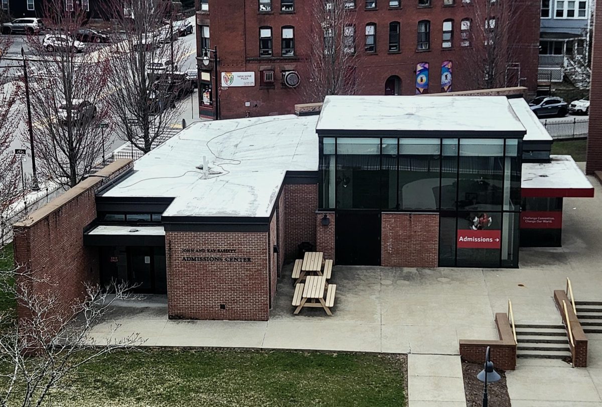 The outside of the Basset Admission Center at Clark University